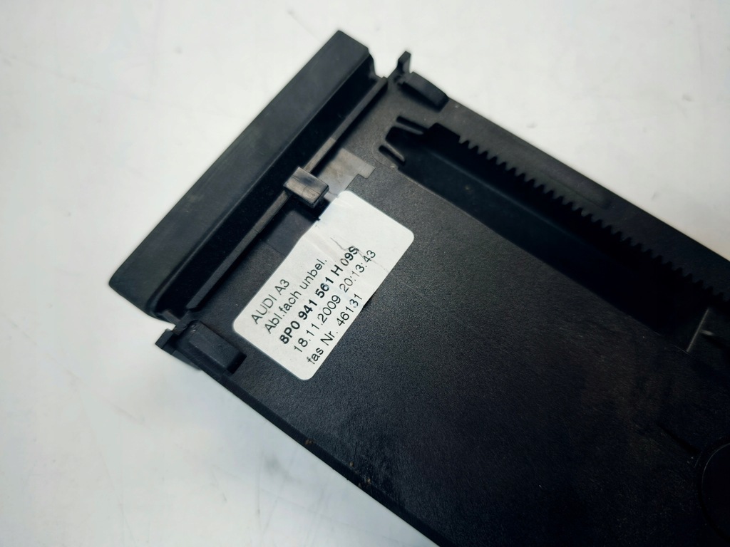 фото №7, Wizytownik ящик полка audi a3 8p lift 8p0941561h