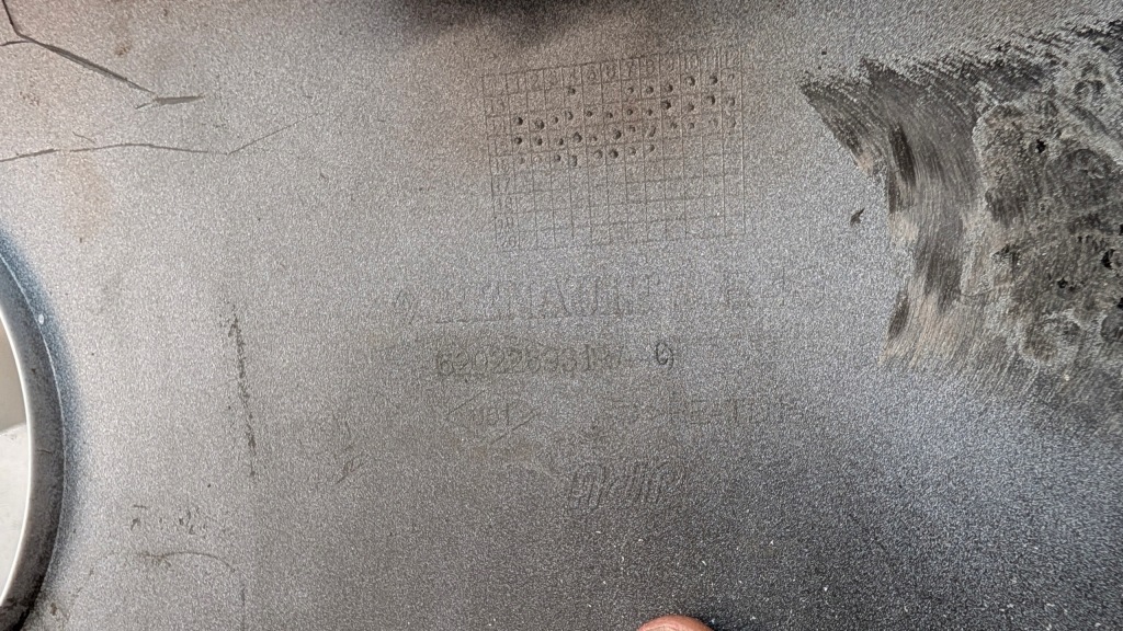 фото №16, Renault twingo iii 3 gt 14-19 бампер перед передній 620228931ra