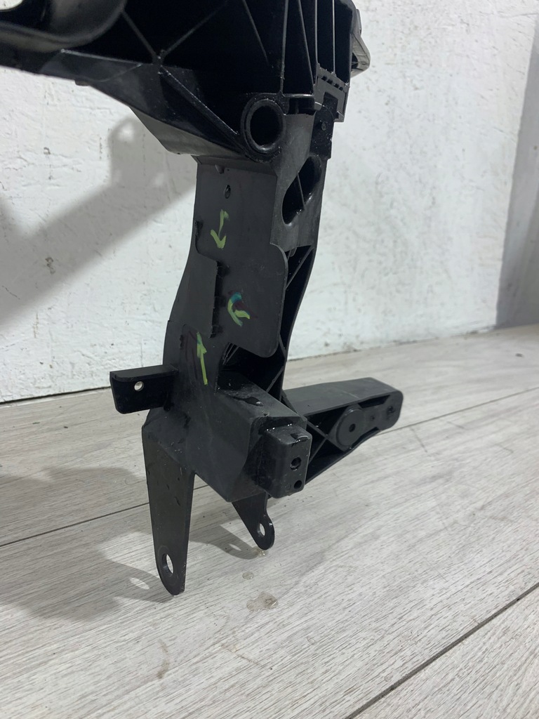 фото №6, Mercedes gla glb w 247 pas передний