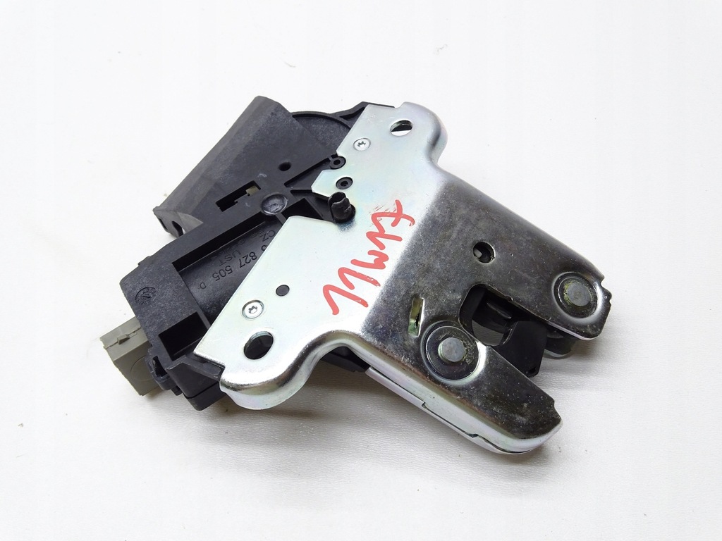 фото №13, Замок крышки багажника задняя задний vw passat cc a4 b8 a5 8t 4f5827505d