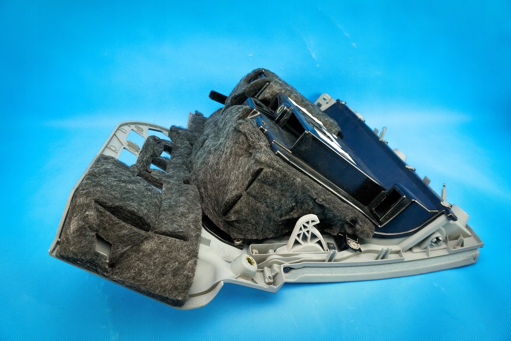 фото №8, Бардачок пассажира панели audi a8 4n 4n1857035a 1pi