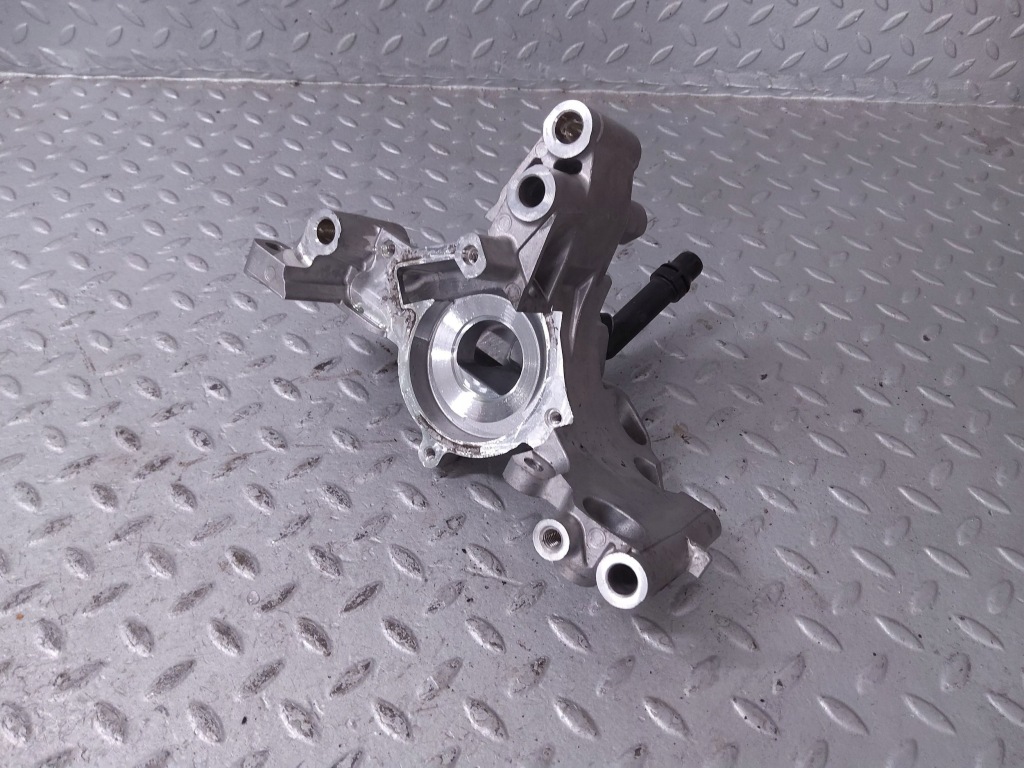 фото №1, Оригінальна насос wody bmw 3.0d x6 g06 lci g05 g07 g60 g70 9886720 10km