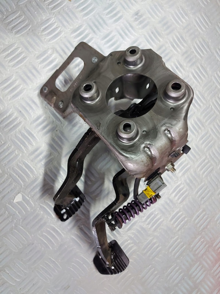 фото №5, Педалі гальма зчеплення berlingo partner iii europ