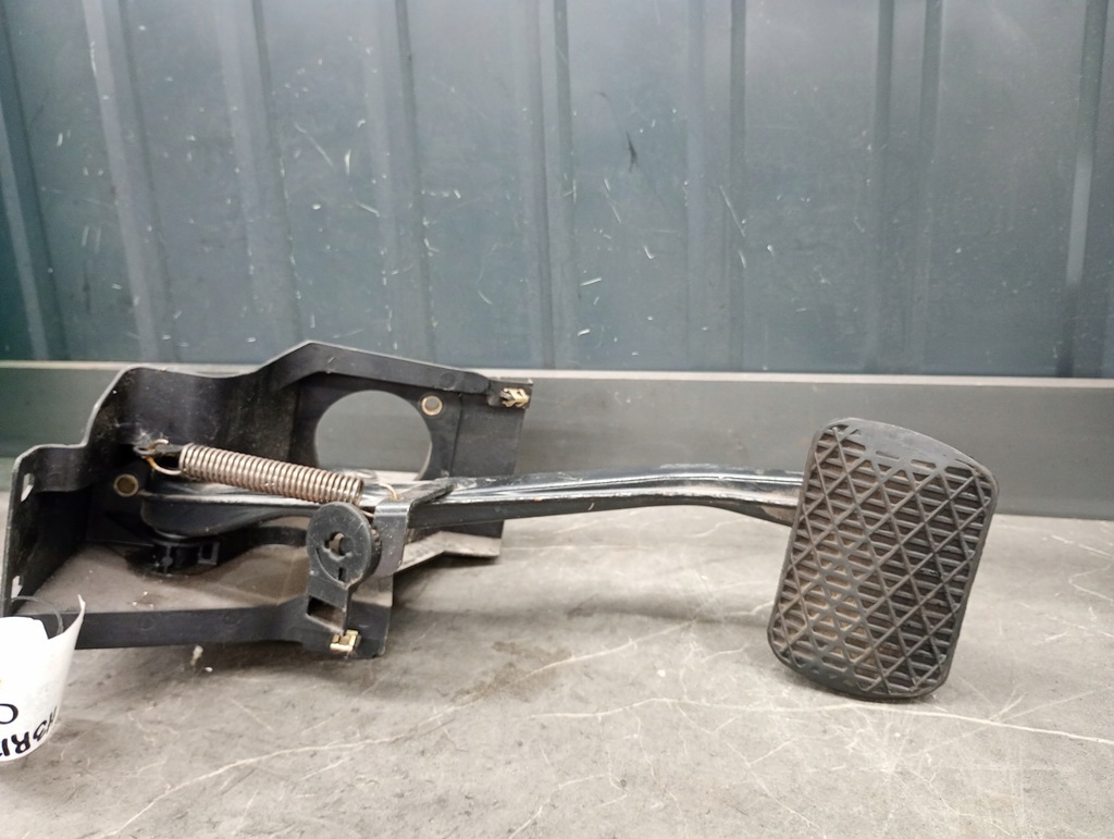 фото №9, A2032900401 педаль тормоза mercedes w203 автоматическая коробка передач