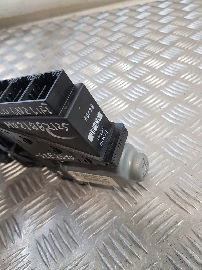 фото №10, Моторчик стекло левый перед 6q2959802a vw polo iii 6n2 lift