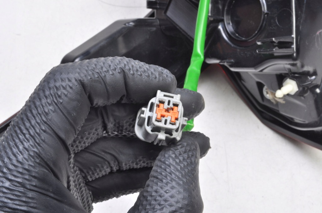 фото №8, Nissan qashqai j12 лампа правая задняя правый задняя 22r 220-8d03f