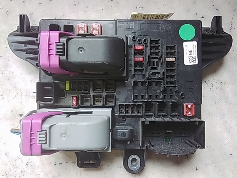 фото №1, 9226 opel insignia коробка запобіжників 13277321