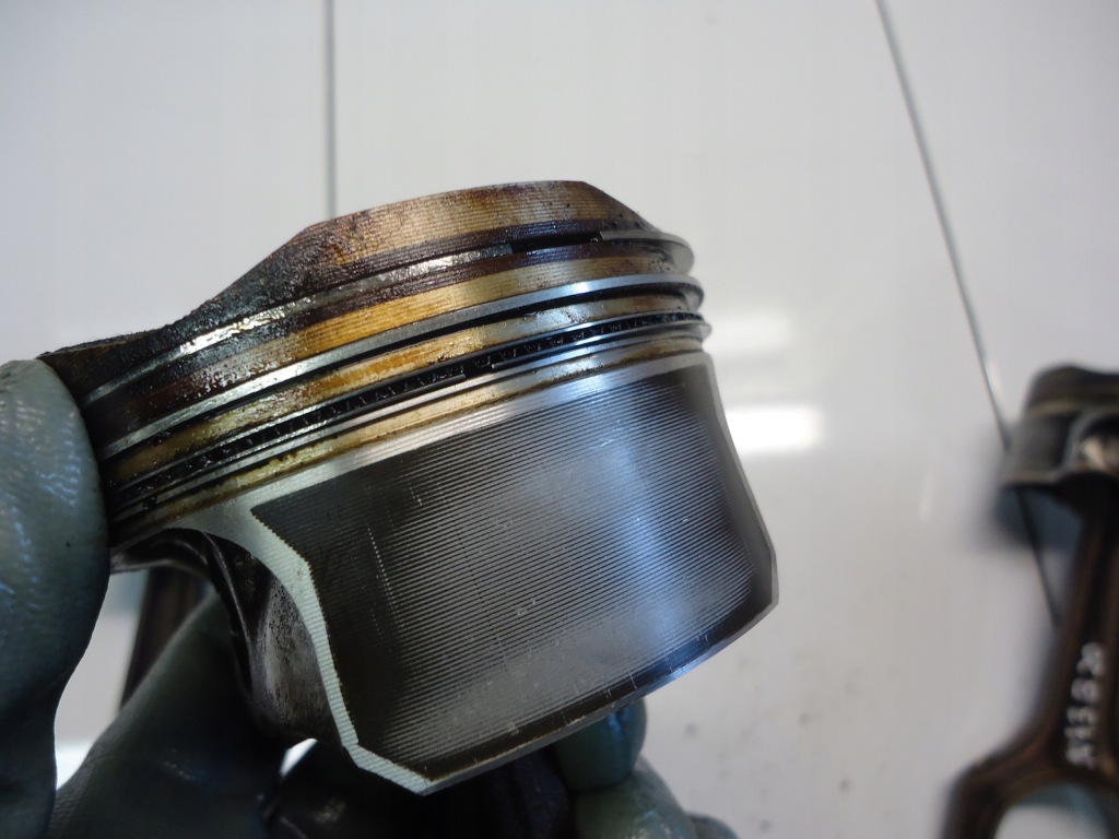 Bmw e87 e90 2.0 n43b20 поршень з шатун 83.996 543 Київ