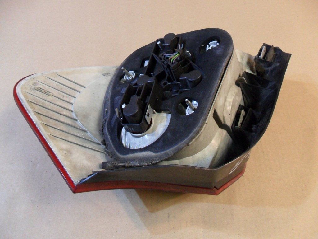 фото №14, Лампа левый задняя левая задняя bmw e87 6924501