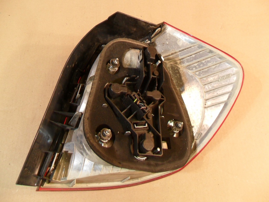 фото №10, Лампа левая задняя bmw 1 e81 e87 0397034