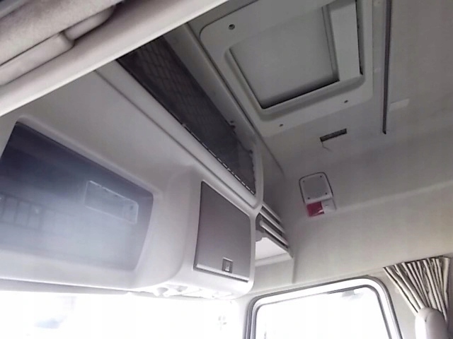 Renault premium 460 dxi кабіна комплект  рестайлінг  механічна коробка передач Зі Шроту