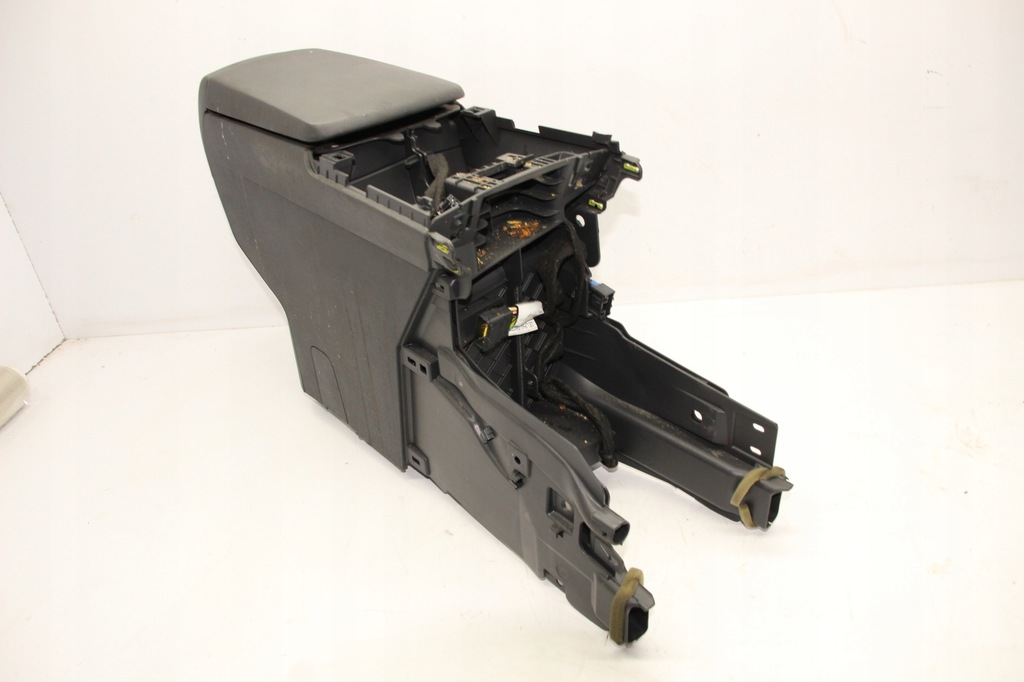 фото №4, Туннель средний подлокотник peugeot 3008 i