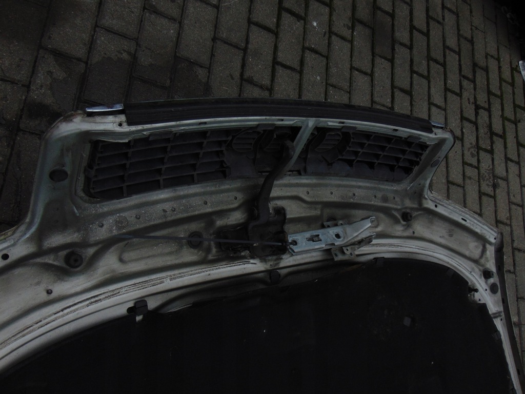 фото №15, Капот решётка радиатора петли audi a4 b6 ly1x europa
