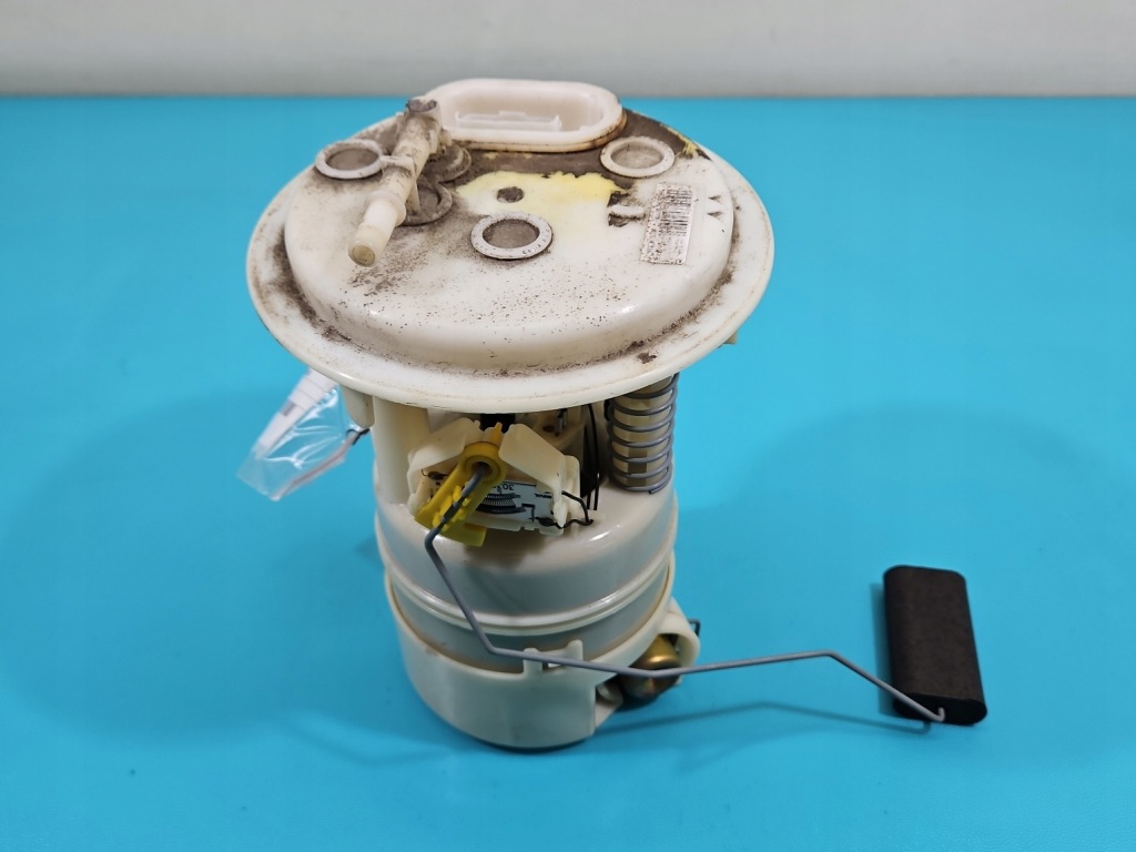 фото №1, Помпа насос топлива peugeot 407 2.2 16v 9647082680