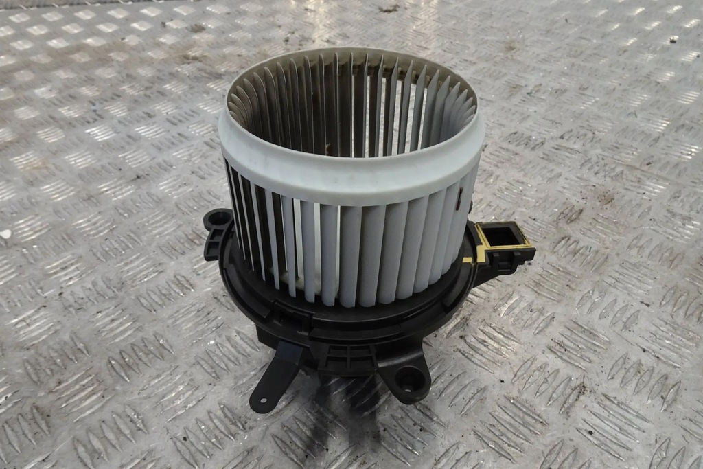 фото №1, Opel grandland x вентилятор повітродувка обдув 19-