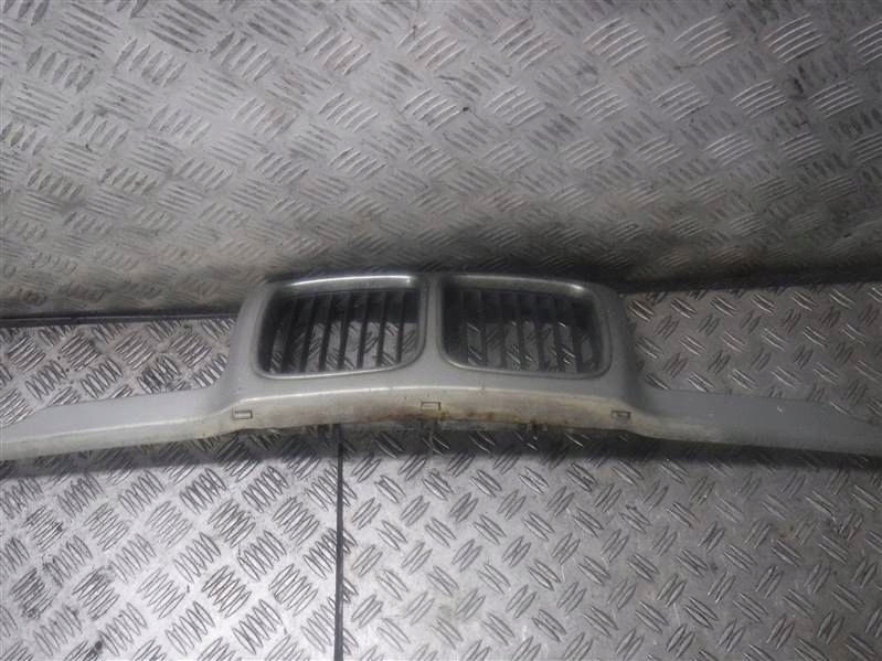 Решётка  решётка bmw e34 с Разборки