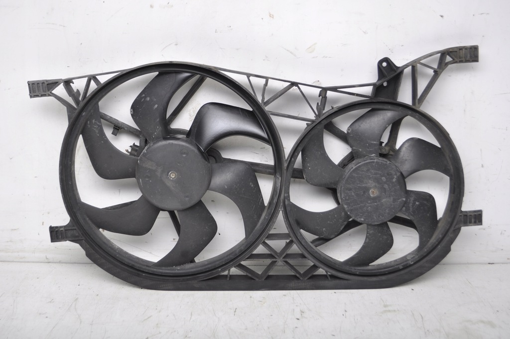 фото №1, Renault vel satis 3.0 dci вентилятор радиатора 8200155114
