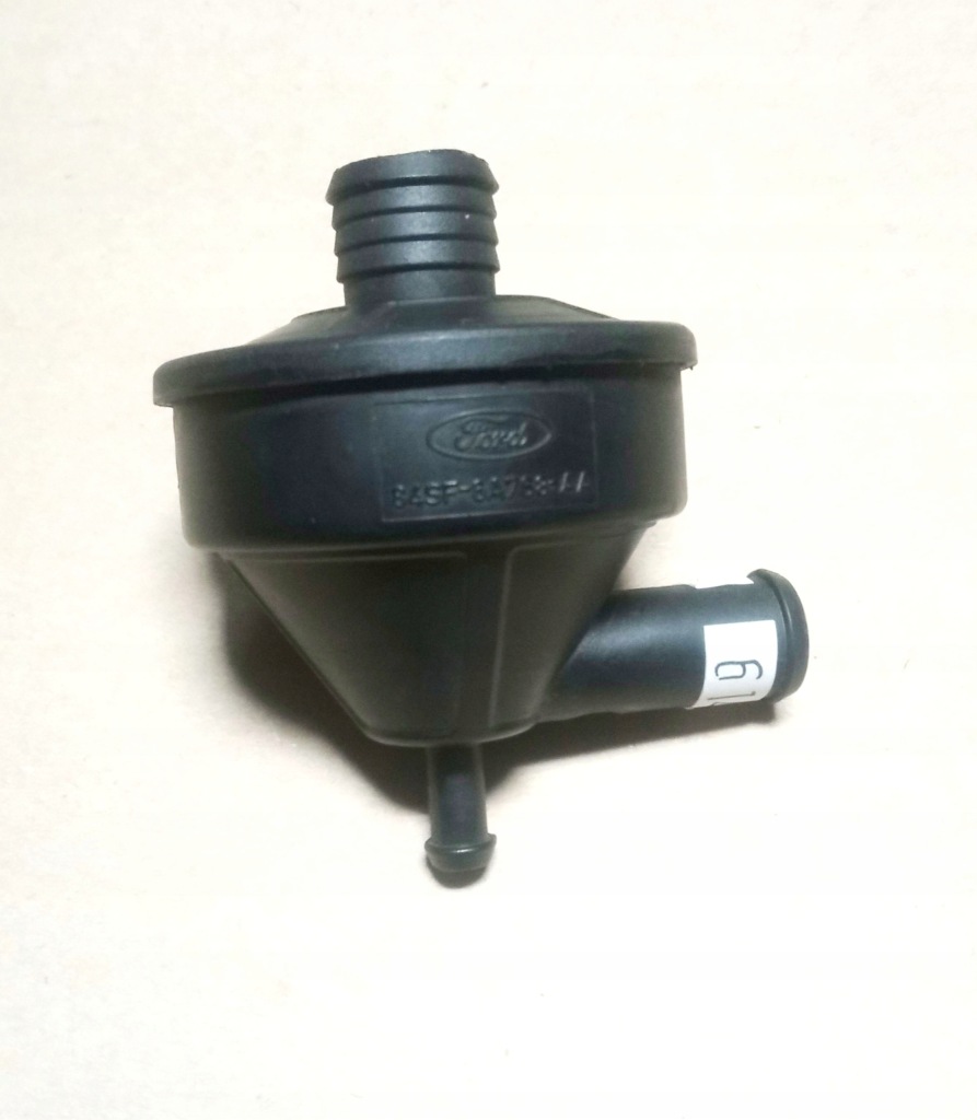 Купити Вентиляція картера двигуна 6141135 ford escort /fiesta