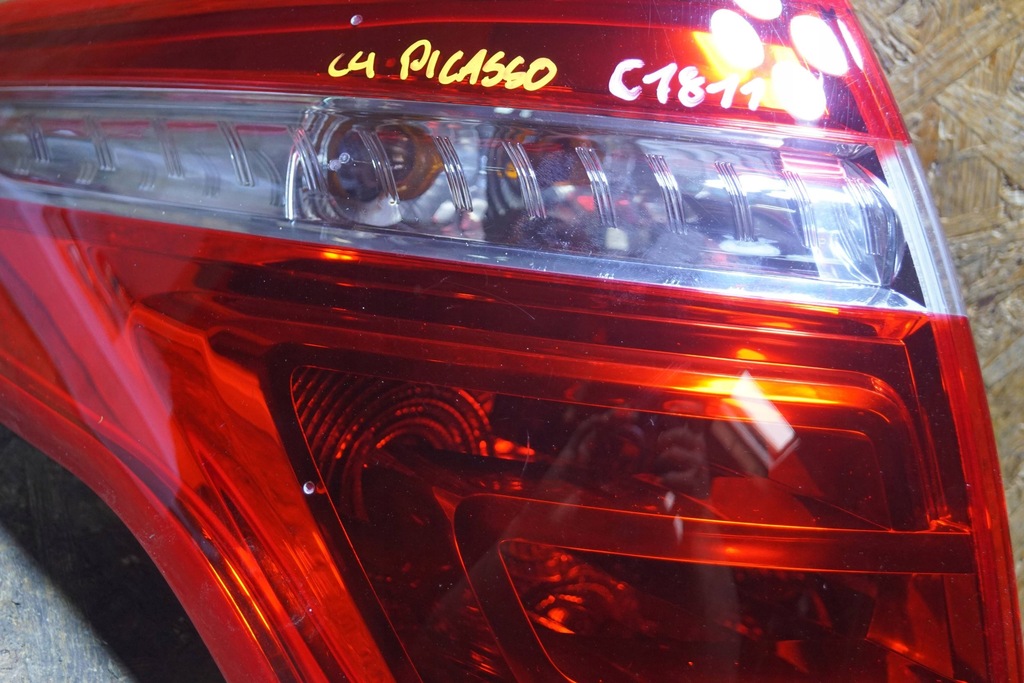 фото №4, Citroen c4 picasso лампа левый задняя c1811