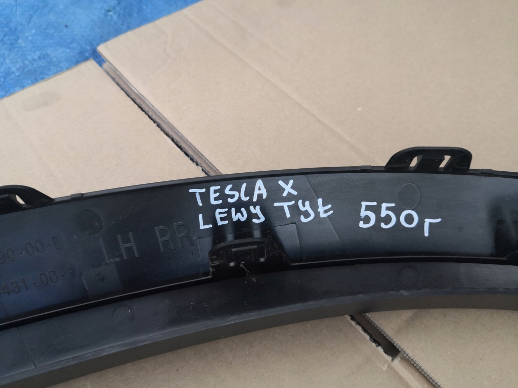 фото №10, Tesla x молдинг na крыло левый задняя 1035290-00-e