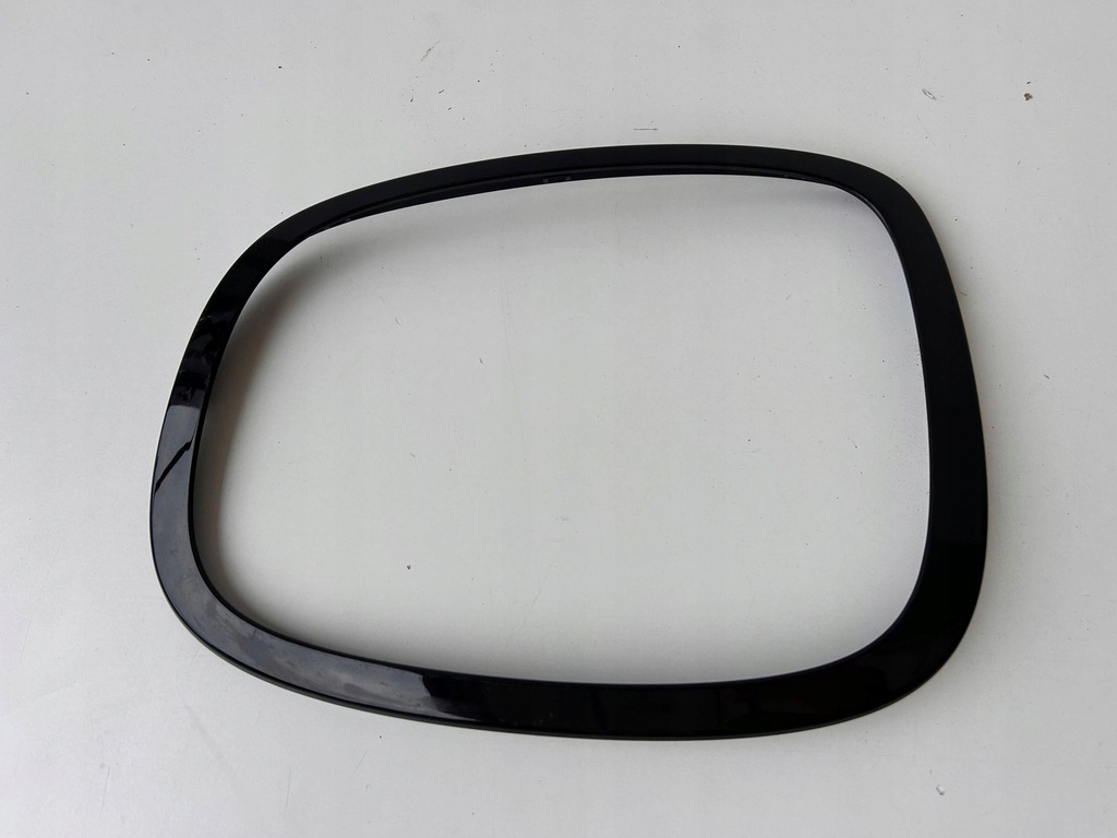 фото №1, Mini f55 f56 рамка молдинг лампи лівий задня 7464171 оригінал