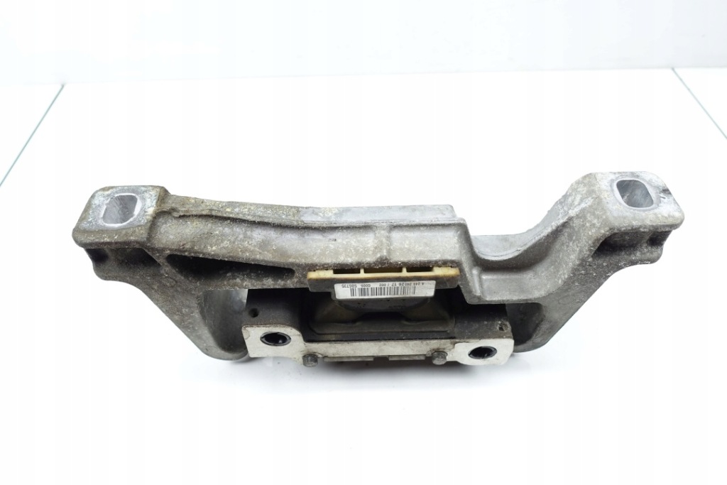 Купити Mercedes w246 2.2 cdi подушка під  двигун кронштейн двигуна 2462402617 w176