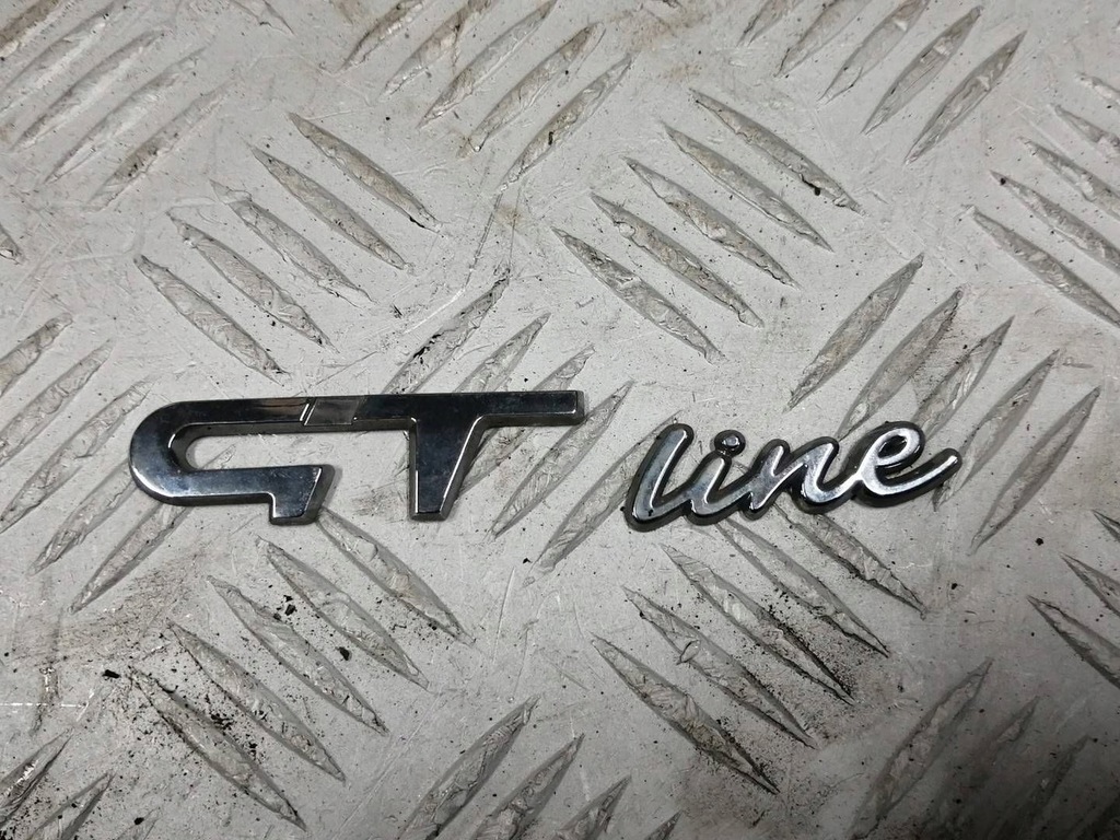 фото №1, Renault clio iv gt line значок крышки