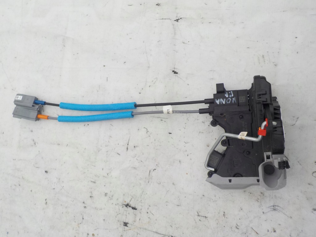 фото №1, Hyundai kona 2017- замок двері правий перед europa