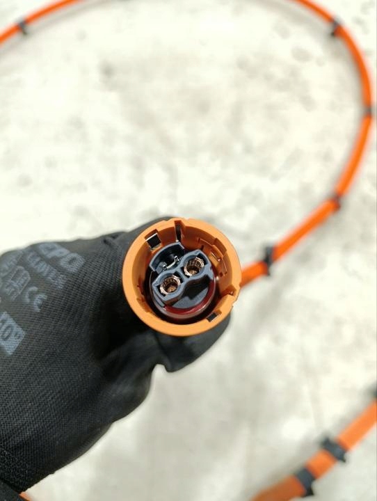 Кабели аккумулятор mercedes-benz eqs 2022 a2975405613 в Украине