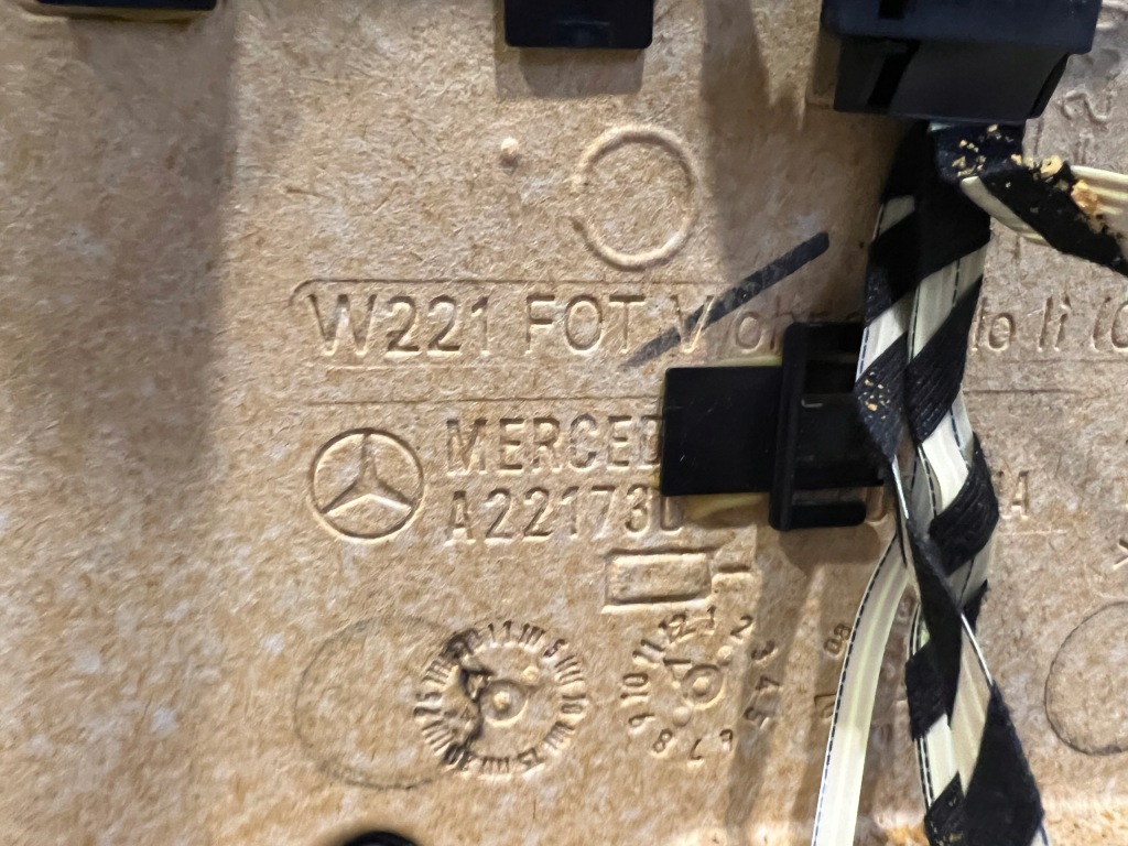 фото №7, Обшивка дверь левый задняя mercedes s-klasa w221 long