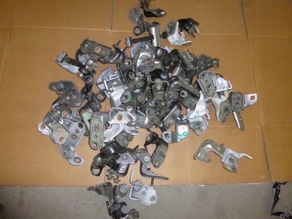 фото №1, Ford mondeo mk5 fusion петли петля дверь