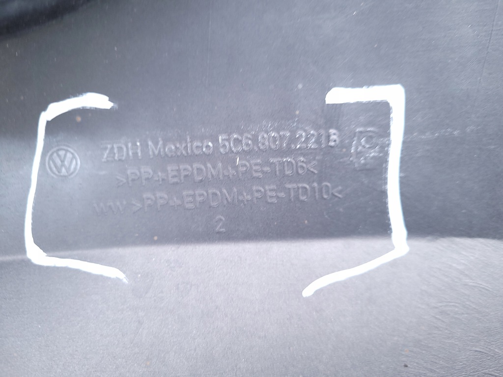фото №12, Vw jetta iv 4 | бампер перед передний 5c6807221b | 0407