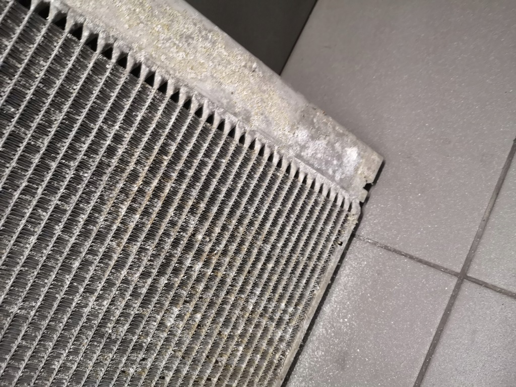 фото №14, Радіатор wody audi s8 d3 5.2 fsi v10 4e0121251f