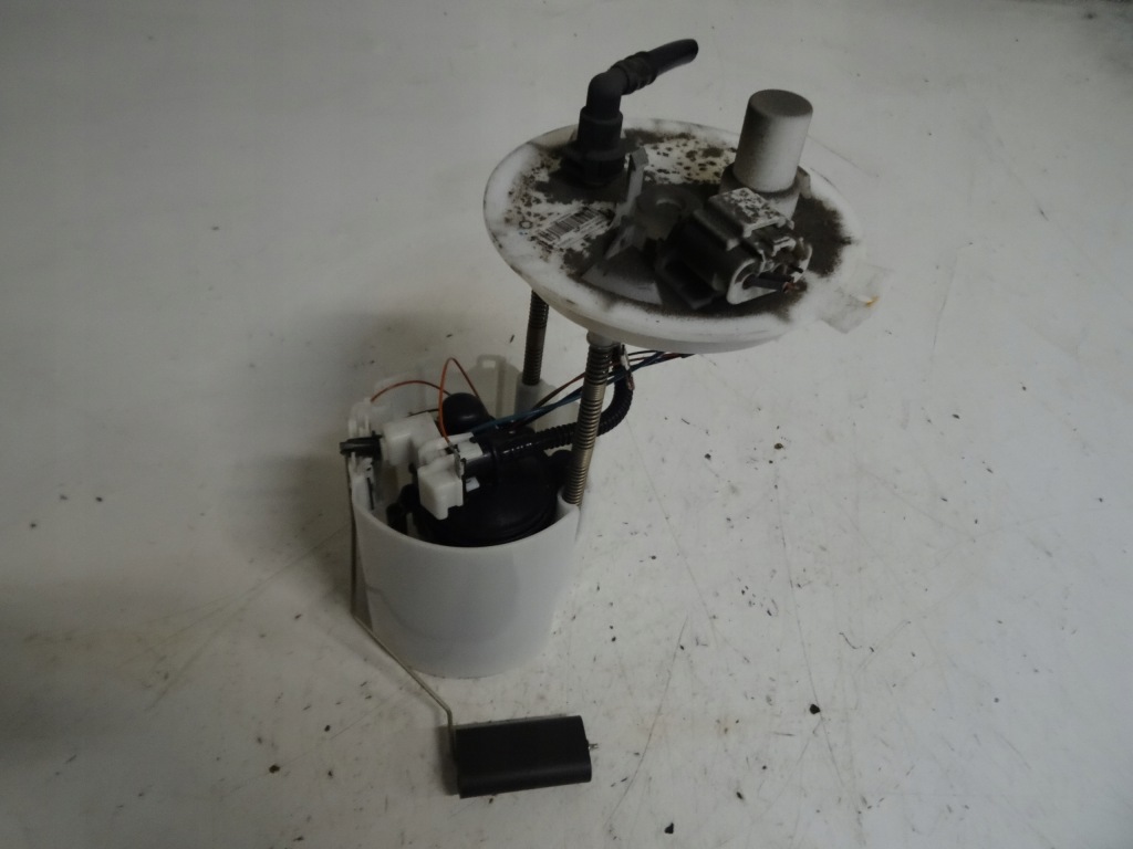 Купити Насос пального opel astra j 13577230