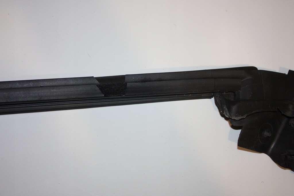 фото №6, Mercedes cla w117 молдинг прокладка дверь задняя левая