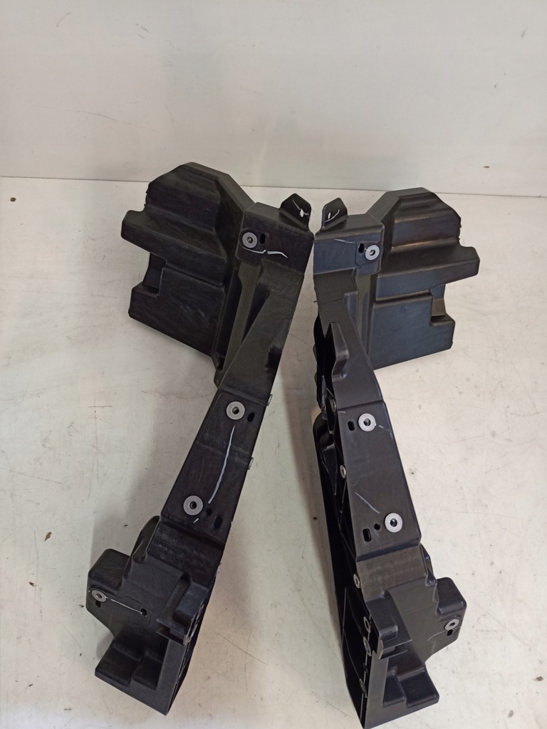 фото №8, Tesla x направляющая pod фара левый правый