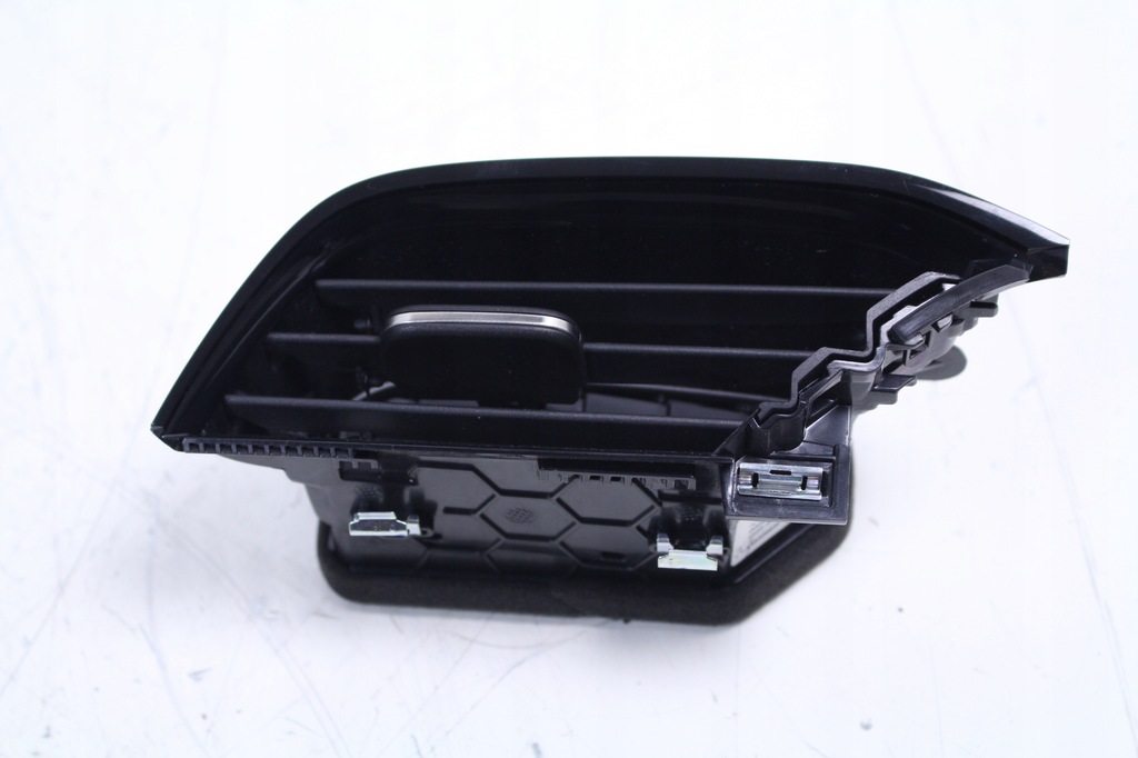 фото №1, Решётка обдув правая opel corsa f 20r.