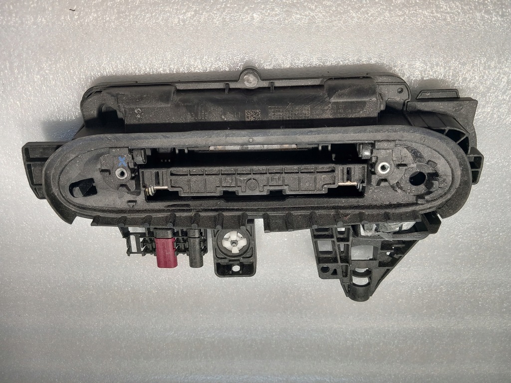 фото №1, Кронштейн зовнішньої ручка лівий задня bmw 2 g42 4 g26 5a68ef3