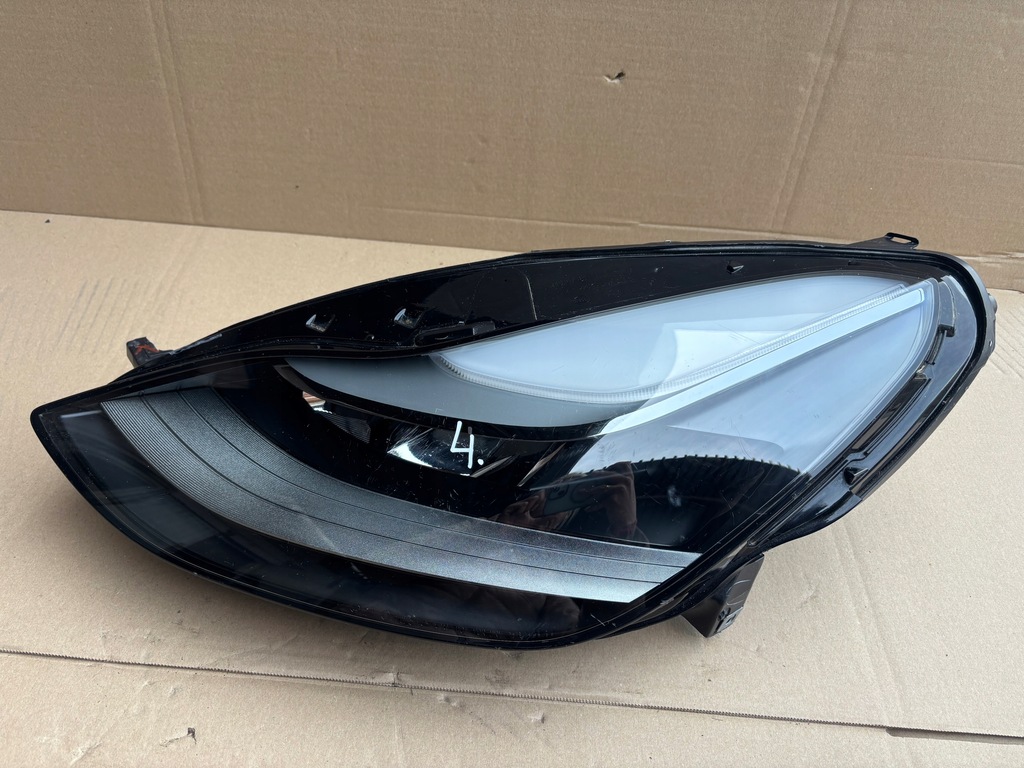 фото №1, Tesla y 3 iii lift 1514952-00 перед передня лампа