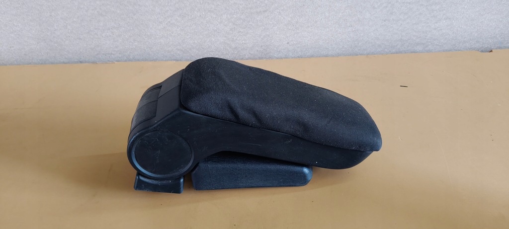 фото №1, Підлокітник mitsubishi carisma lift 99-04r