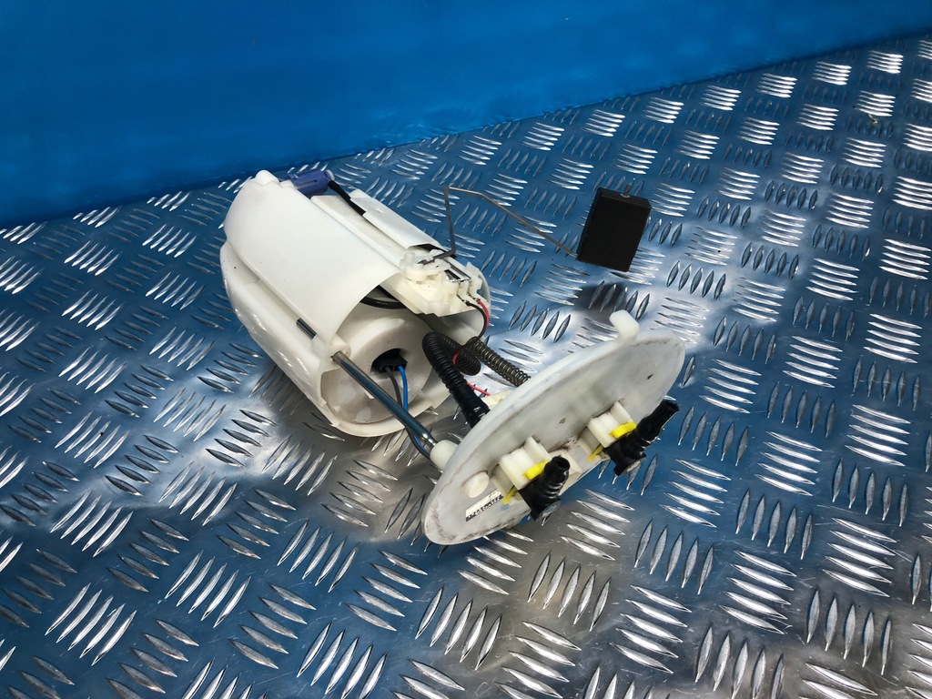 фото №1, Lexus rc 3,5 бензин насос топлива 77020-30401