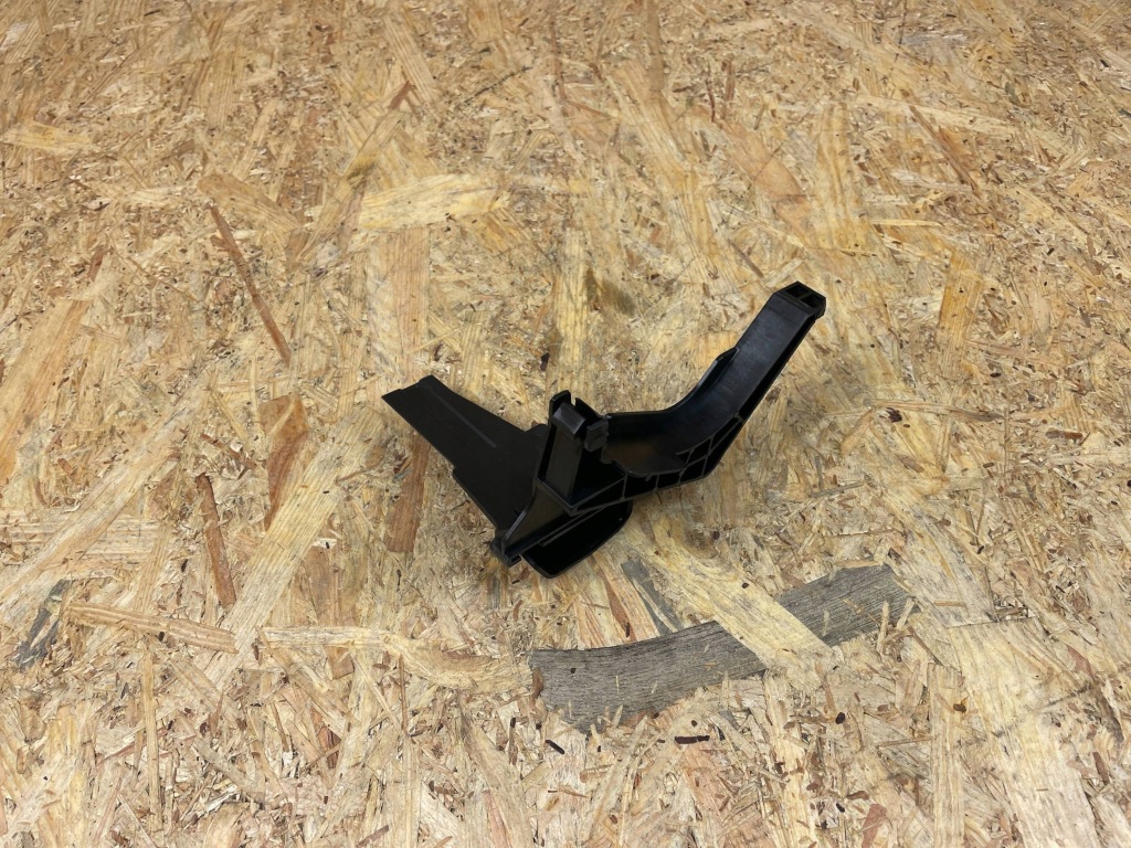 фото №7, Кронштейн кронштейн кронштейн радиатора mercedes sl r231 slc r172 a2315400881