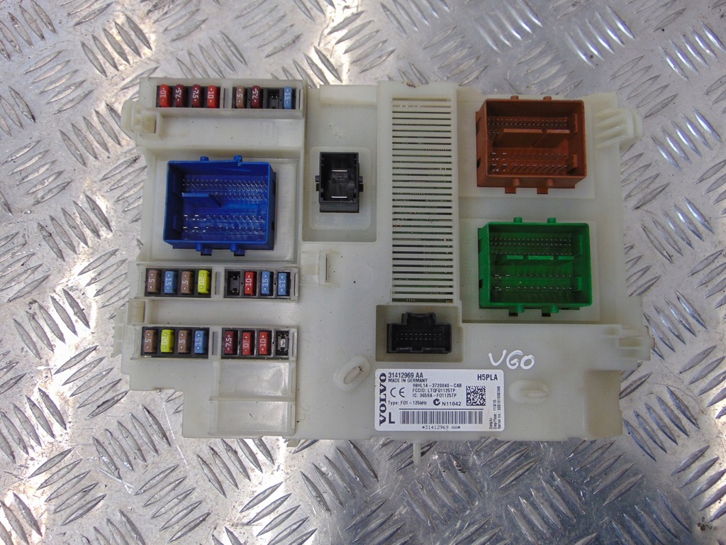 фото №1, Volvo v60 lift коробка модуль bsi 13-