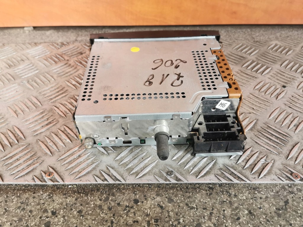 фото №2, Peugeot 308,206 оригінальний номер радіо 96545978xt00