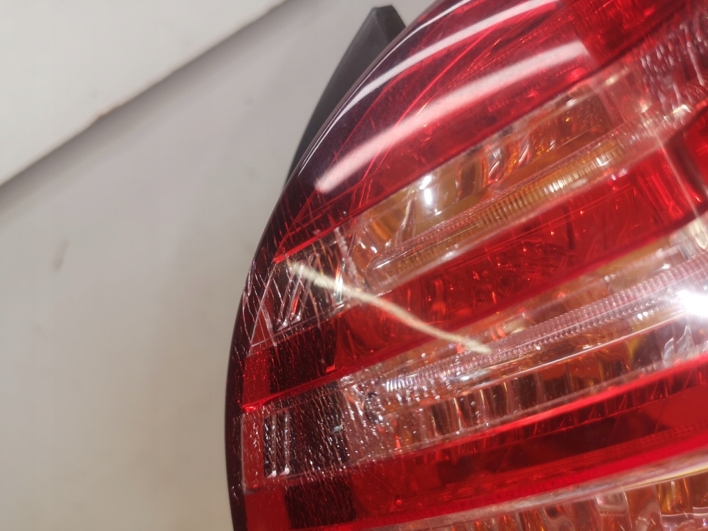 фото №6, Лампа правая задняя w крыло led peugeot 5008 i 09-13