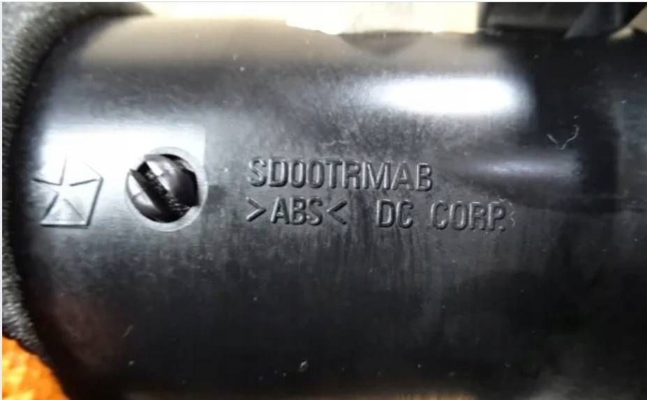 фото №7, Боковая решётка обдув панели приборной панели chrysler pt cruiser 13282 nr96