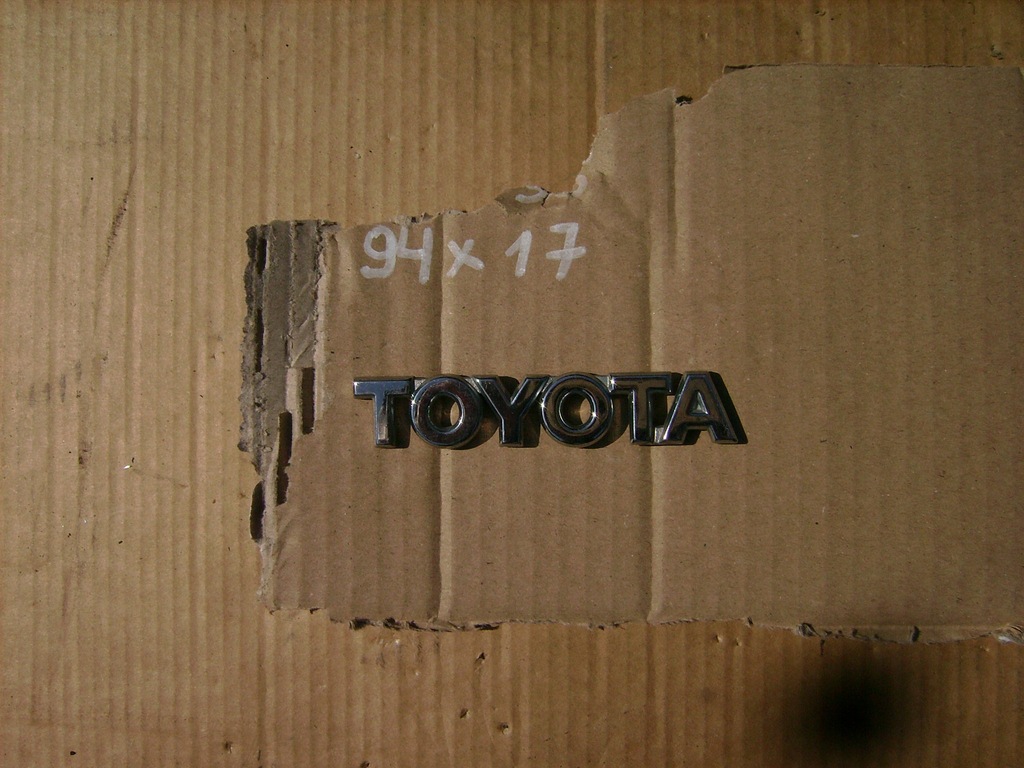 фото №1, Емблема надпис logo toyota avensis corolla 94x17 mm