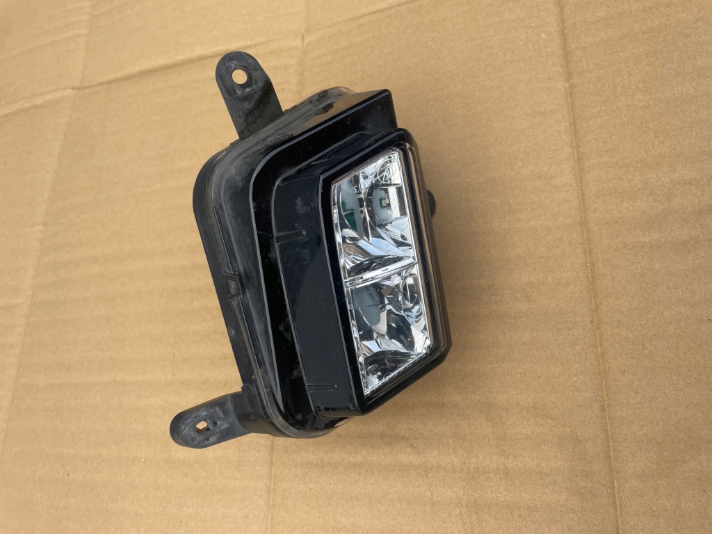 фото №1, Cadillac ct6 лівий протитуманна фара лампа 23422145