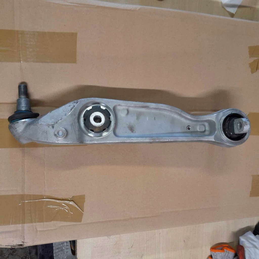 фото №1, Рычаг правый передний нижний alfa romeo giulia rok 2016-2024