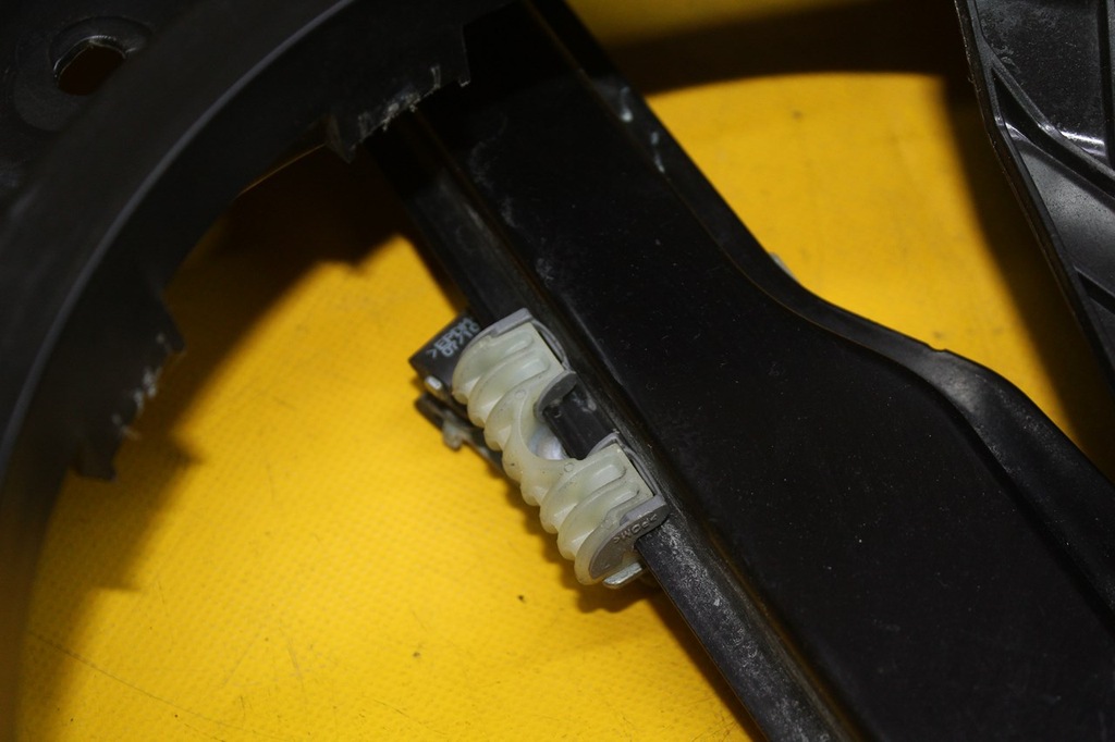 фото №5, Механізм скло правий перед porsche cayenne ii 7p5